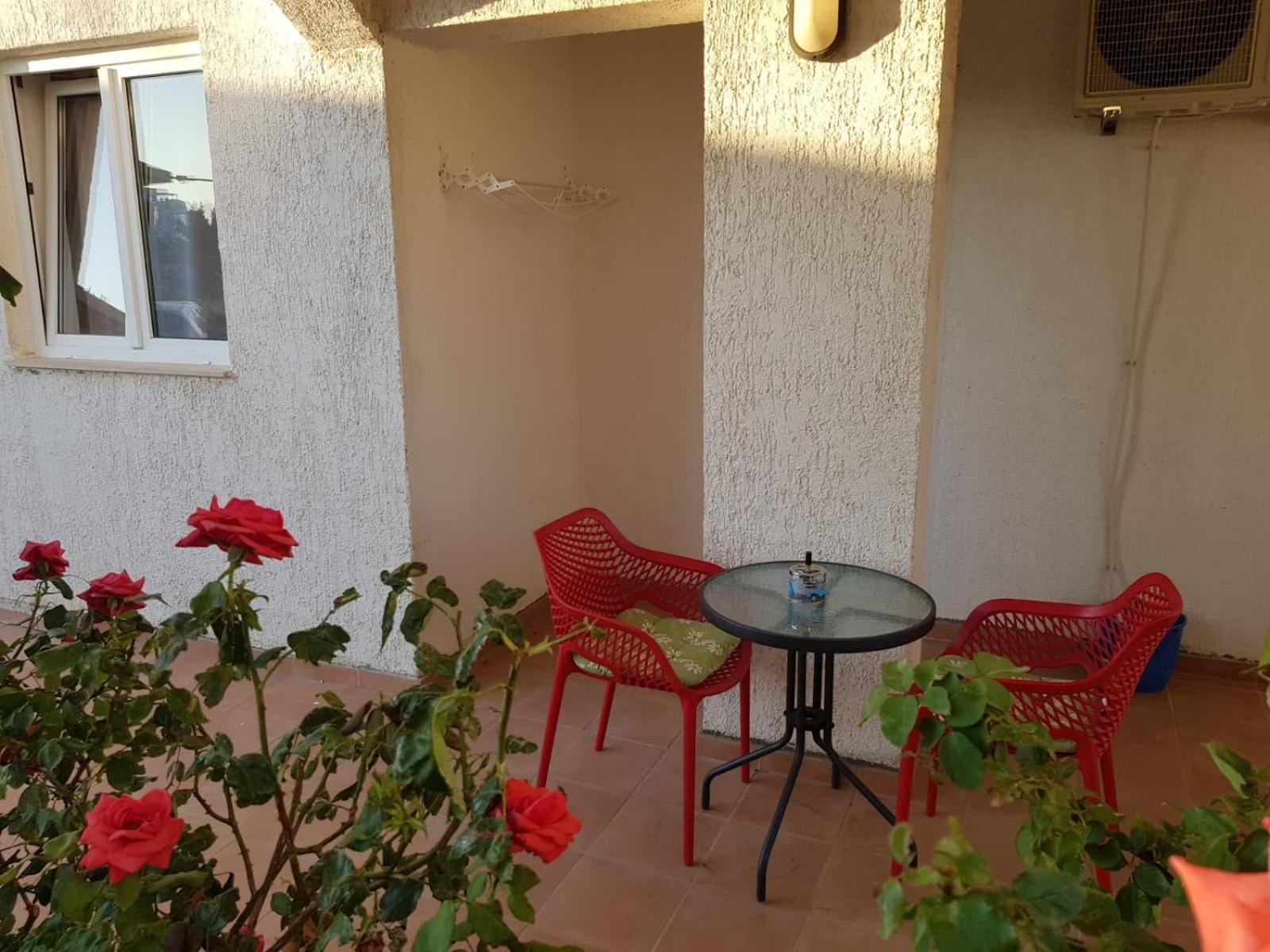 Apartmani Dekovic Primosten Exterior photo