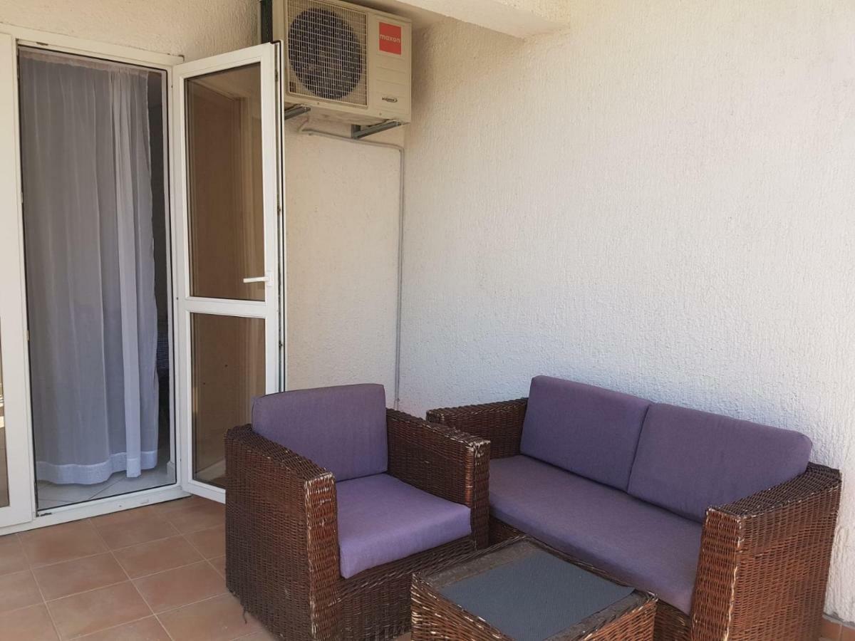 Apartmani Dekovic Primosten Exterior photo